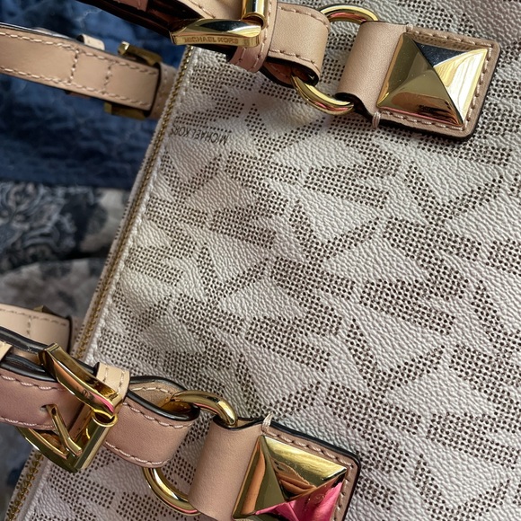 Michael Kors Grayson crossbody Satchel - Picture 8 of 14